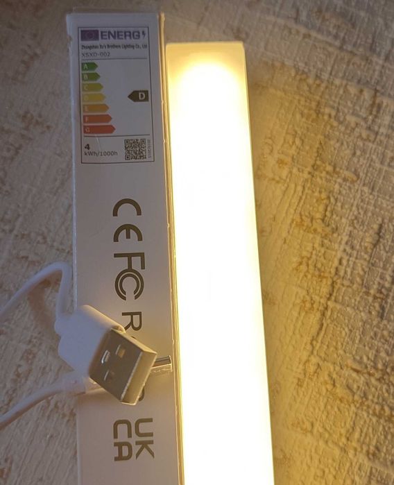 Беспроводной светодиодный ночник с датчиком движения.