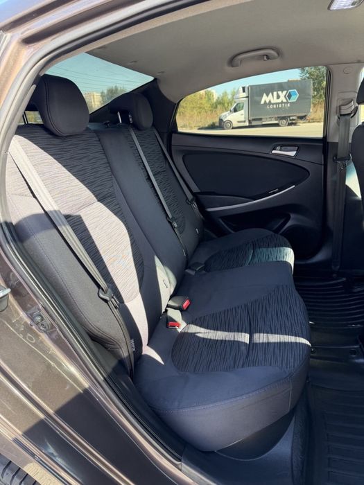 Hyunda Accent 1.6 Автомат газ/бенз