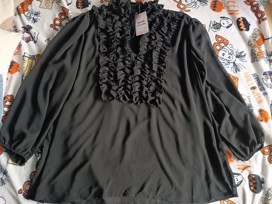 Bluzka szyfonową z żabotem do 125 biust