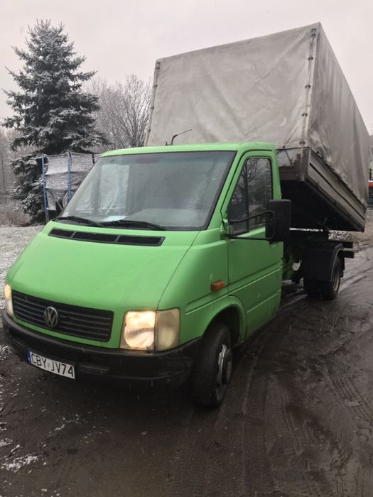 Usługi z miniładowarka Bobcat 543 transport LT46 z wywrotka
