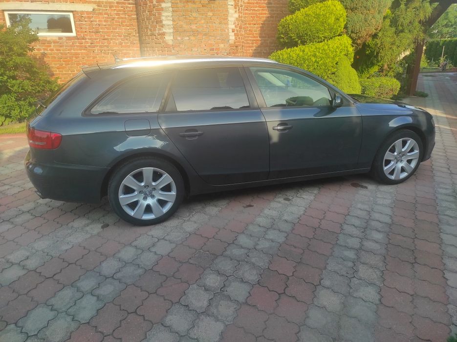 Audi A4 B8 2010 рік європа