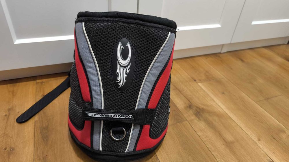 Trapez do kitesurfingu marki Cabrinha, rozmiar XL