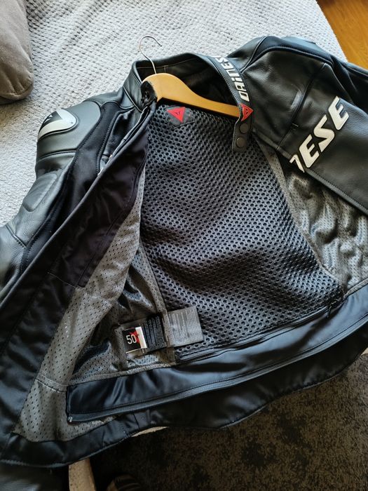 Casaco dainise como novo