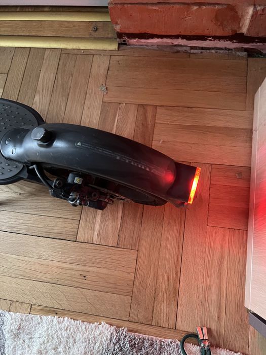 Xiaomi essential hulajnoga elektryczna