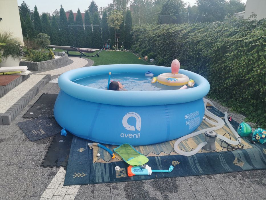 Nowa pompa, Mata solarna i basen, używany jeden sezon