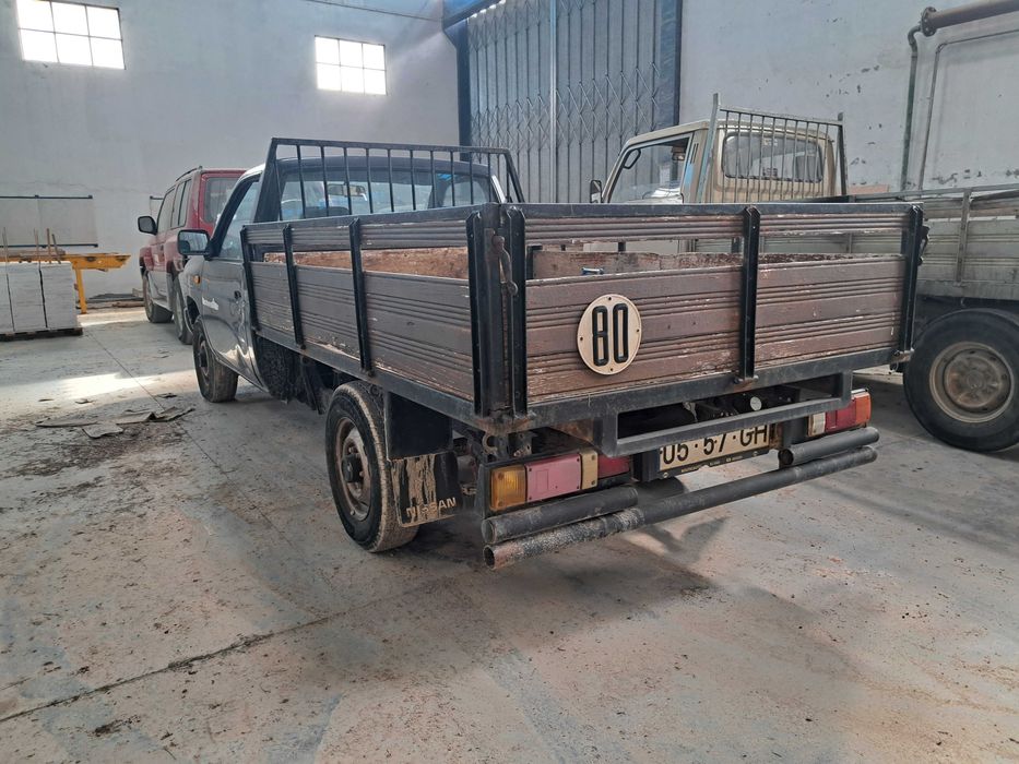 Ligeiro de mercadorias Nissan RGD 21