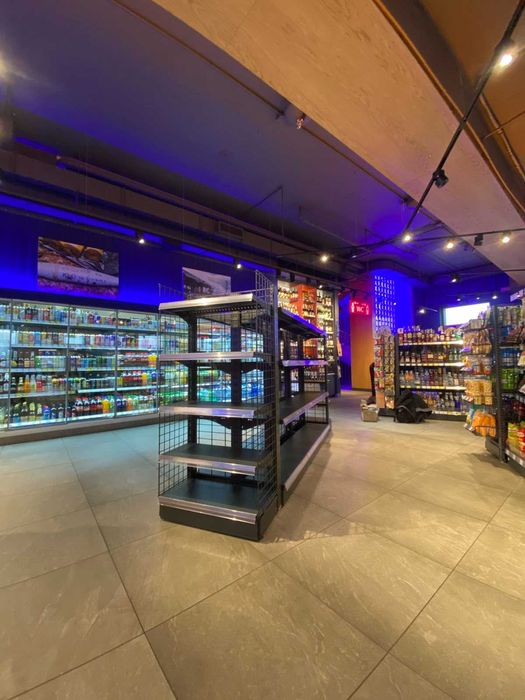 Торгове обладнання для магазину, стелажі в наявності колір графіт/крем