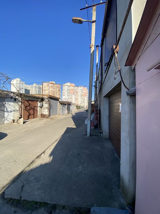 Продам 2-х поверховий гараж
