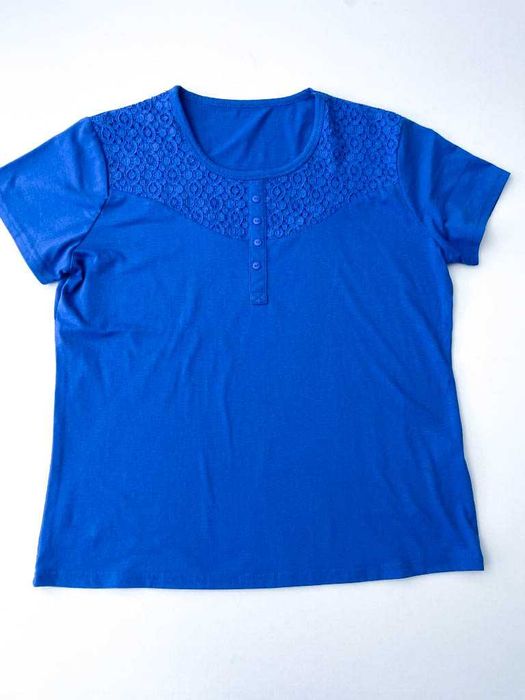 Conjunto de saia e t-shirt tam M