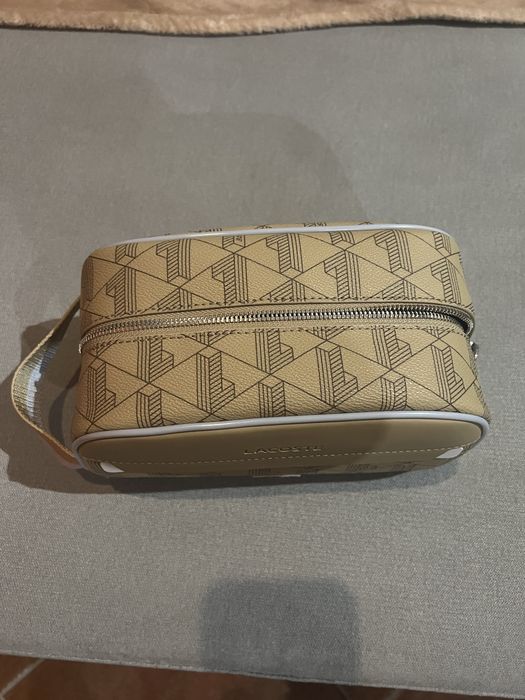Necessaire Lacoste Oficial - Castanho-claro