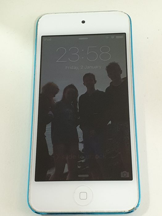 Apple iPod A1421 "64gb"