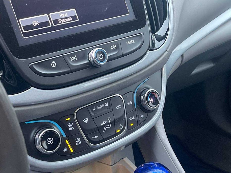 2017 Chevrolet Volt плагін гібрид