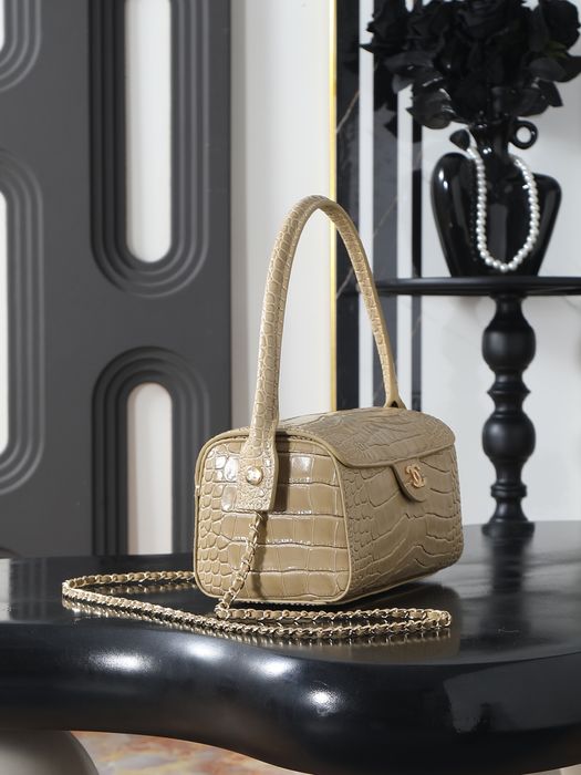 Жіноча сумка на ланцюжку Chanel 5294