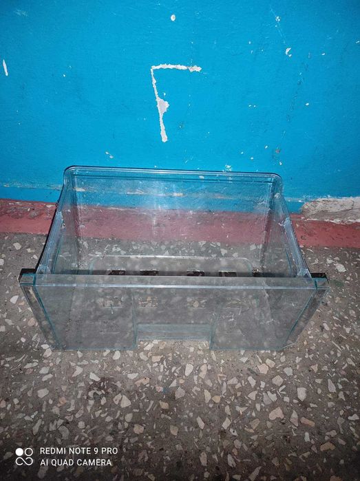 ящик от холодильника в хорошем состоянии