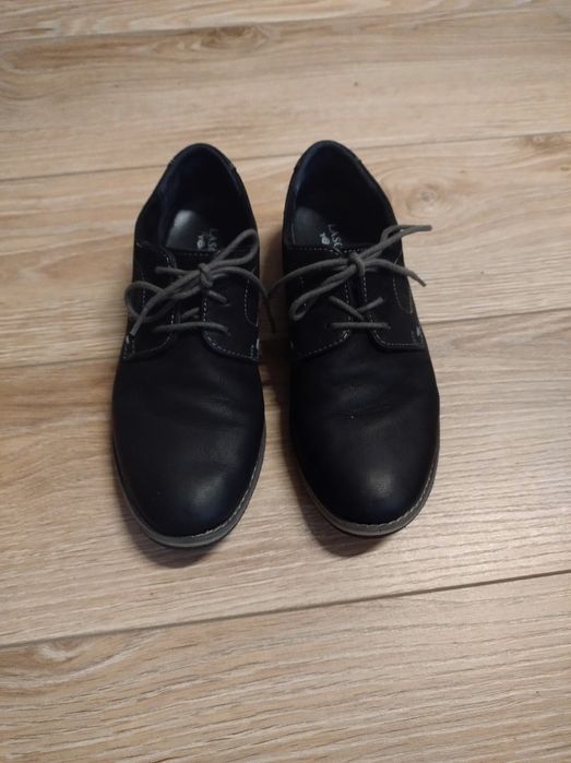 Buty chłopięce rozm. 33