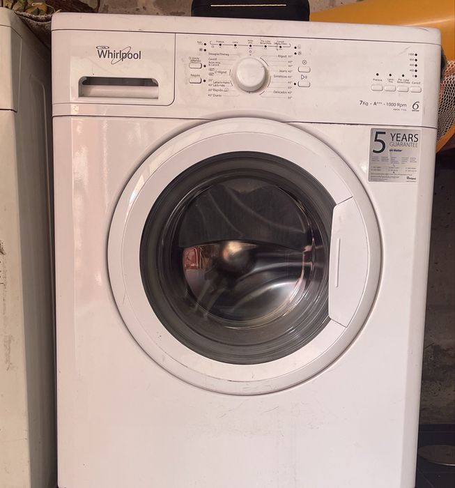 Maquina lavar roupa