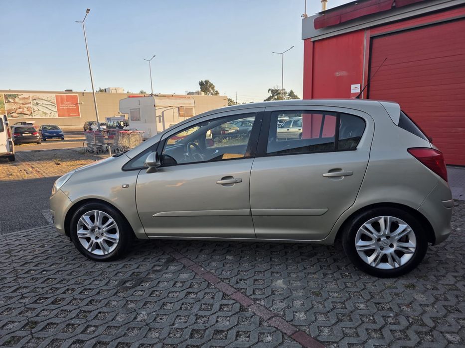 Opel Corsa D 16v