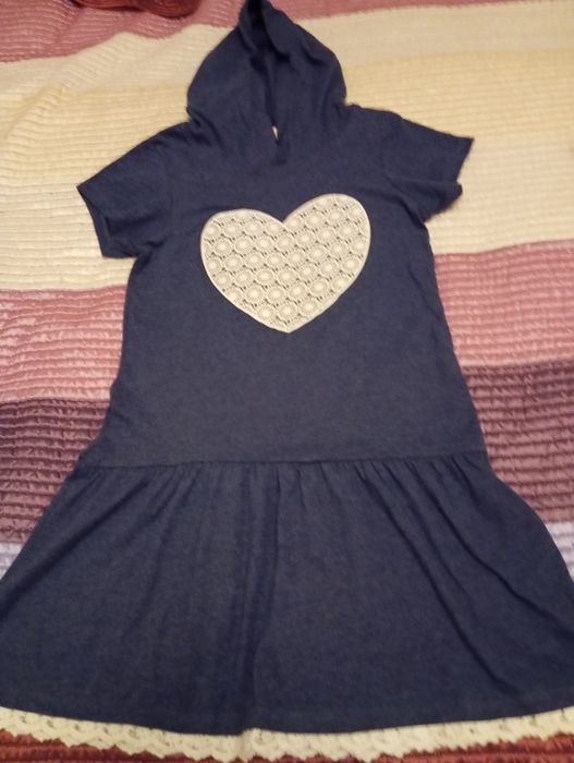 Платье  H&M на девочку 8-10лет