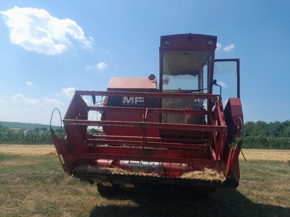 Продам Комбайн Massey Ferguson 240