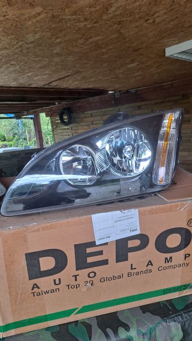 Lampy ford focus przedliftowe 2 szt