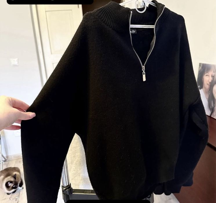 новий светр полузамок