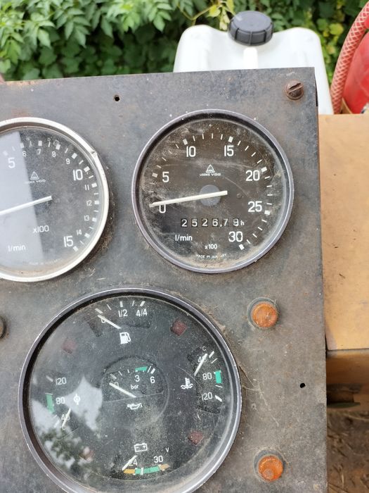 Kombajn zbożowy bizon