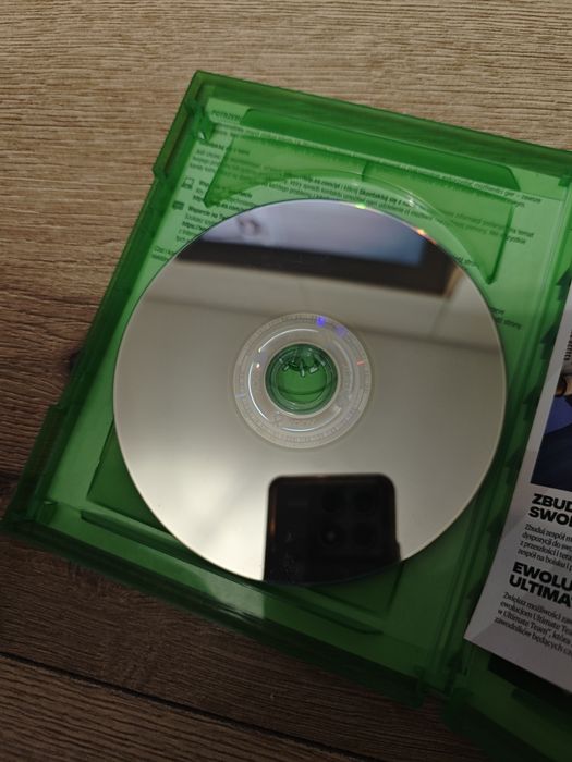 8 gier i dwa pady: FC24, Fifa 23, FIFA 20, Forza Horizon 4 i inne