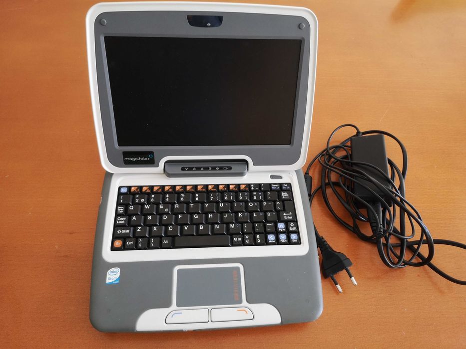 Magalhães Computer (Initial)64584569232003122