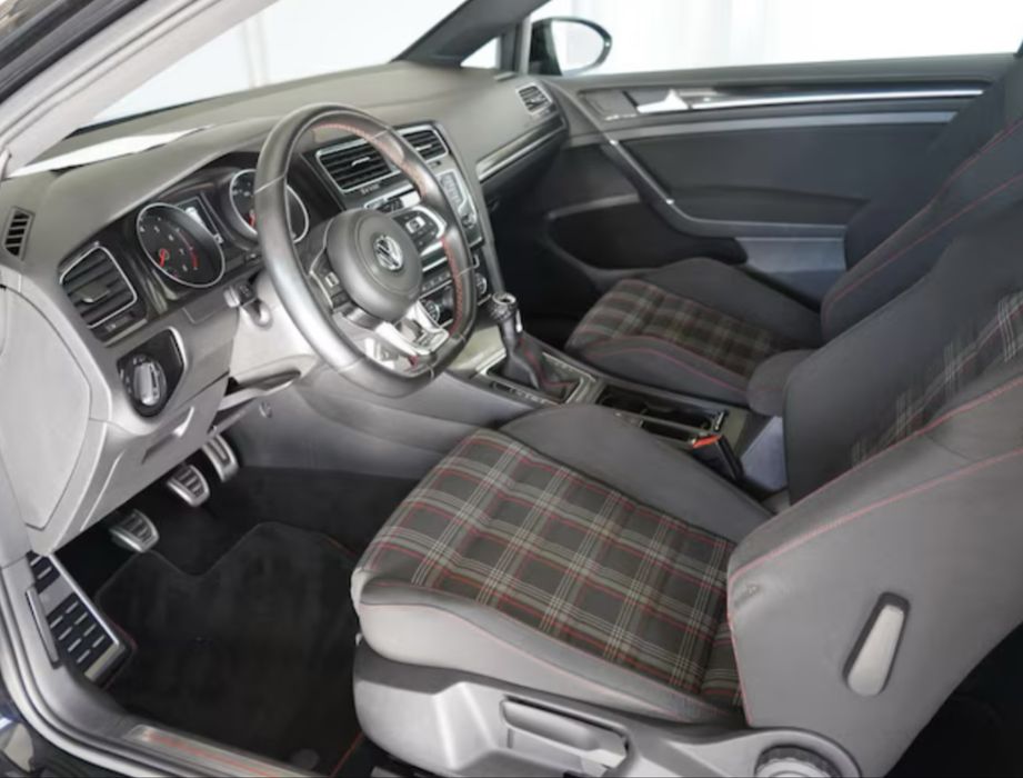 Volkswagen Golf VII GTI