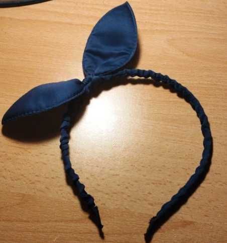 Bandolete com laço azul escuro