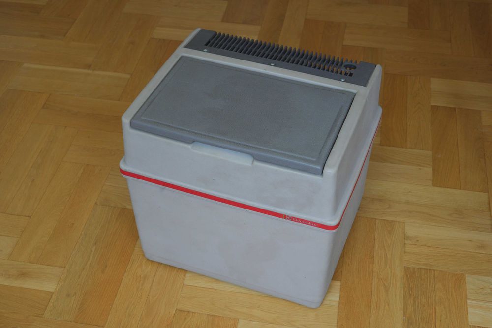 Lodówka turystyczna Elektrolux 12V/230V/gaz