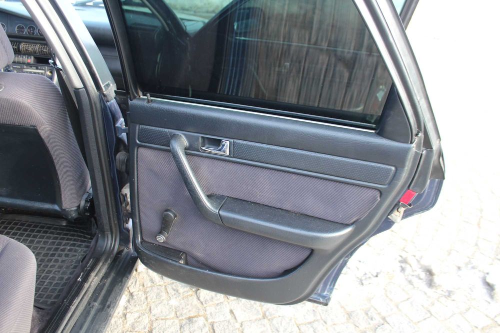 Audi 100 1993 ідеальний стан,газ бензин