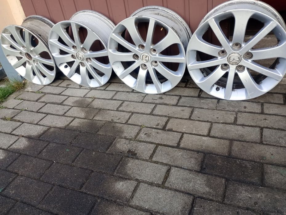Felgi aluminiowe Mazda.
