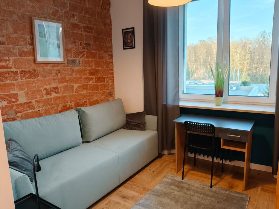 Sprzedam kawalerkę w Centrum Poniatowej