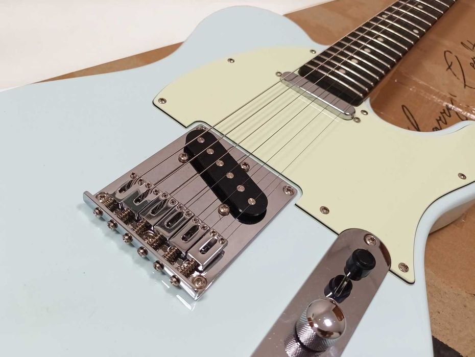 Sire Larry Carlton Telecaster T3 - Sonic Blue