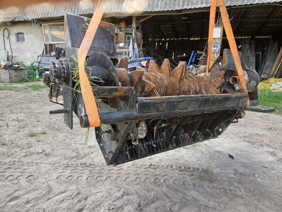 Podbieracz prasy deutz fahr, vicon, rotor.