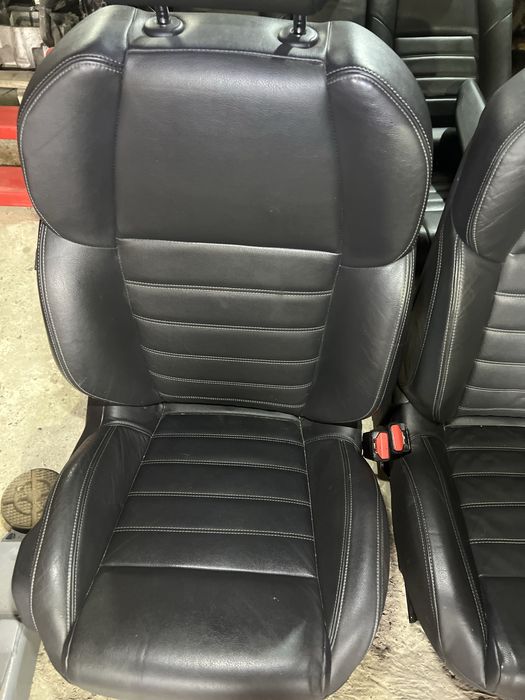 Шкіряний салон пежо 508