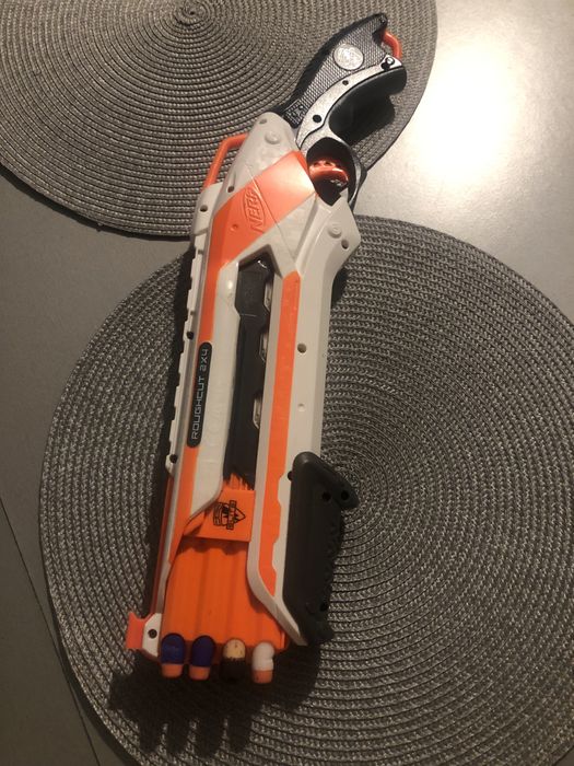 Nerf n-strike elite roughcut 2x4 ze strzałkami