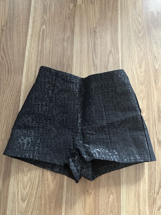 Czarne Szorty wysoki stan spodenki River Island 38