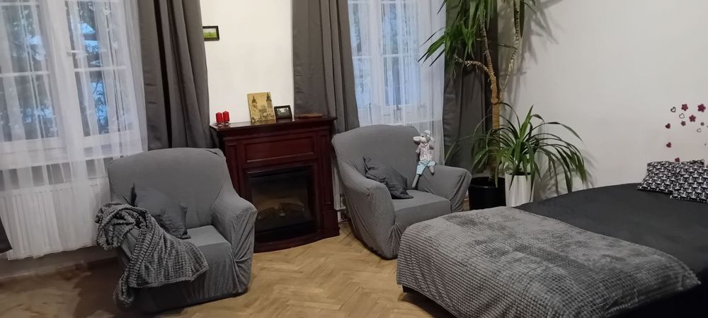Wynajmę kawalerkę 40m² Warszawa. . Okolica Placu 5 Rogów