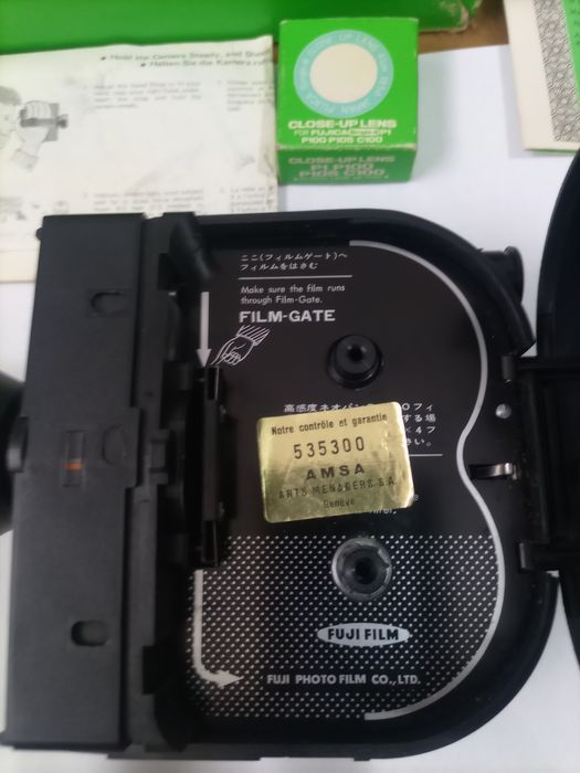 Maq. de filmar antiga de coleção fujica