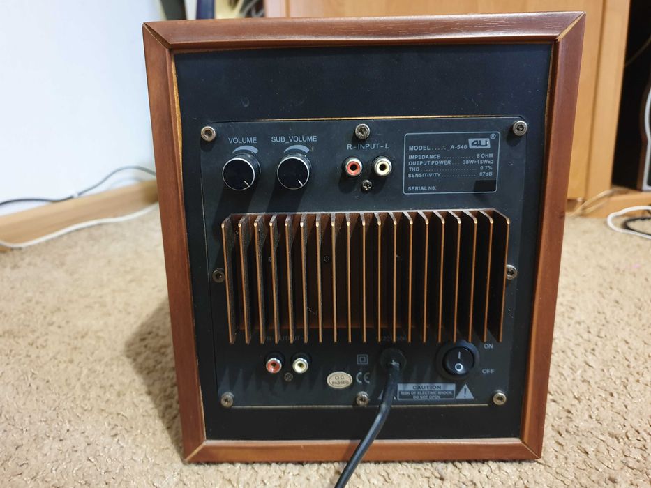 Сабвуфер з колонками. Модель 4U А-540А