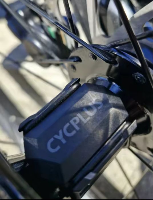 Датчик швидкості каденса для велосипеда.