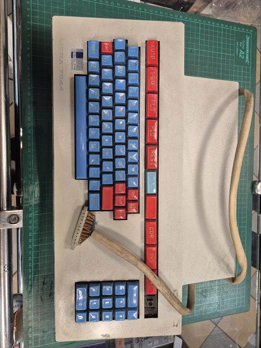 Klawiatura Mera 7944 zabytek