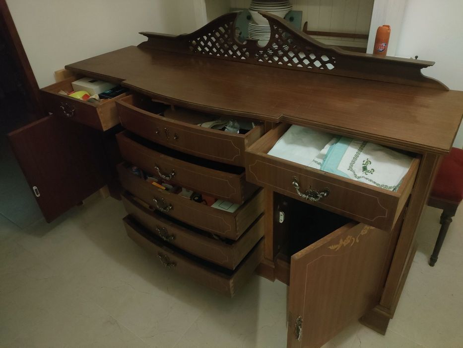 Aparador estilo inglês