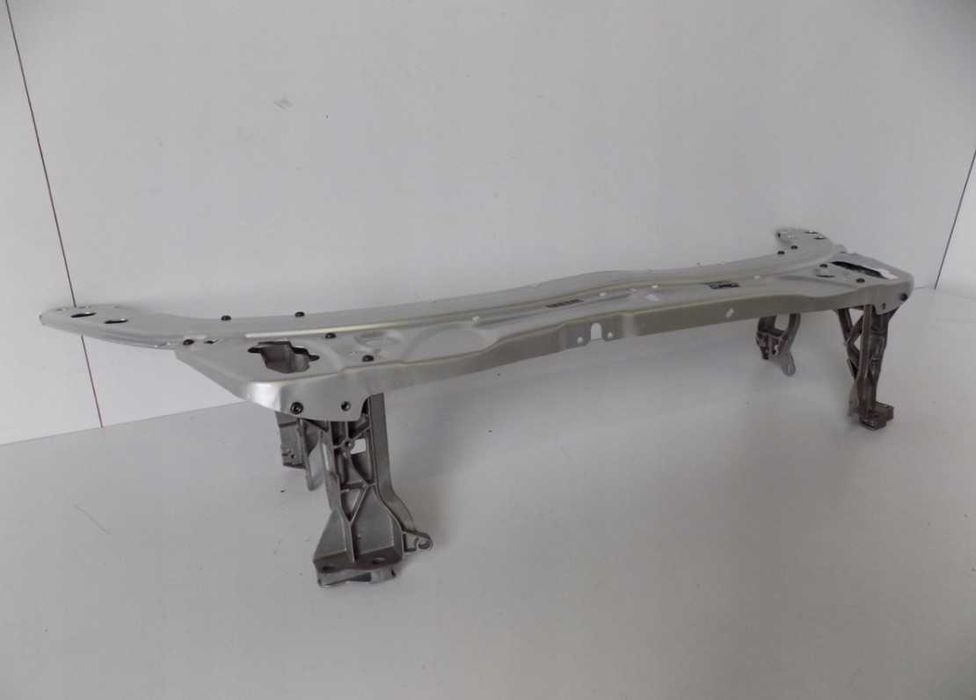 Передня панель на Mersedes w205 2014-2022