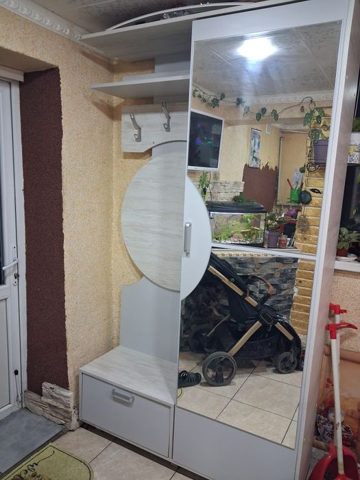 Продам прихожую в отличном состоянии