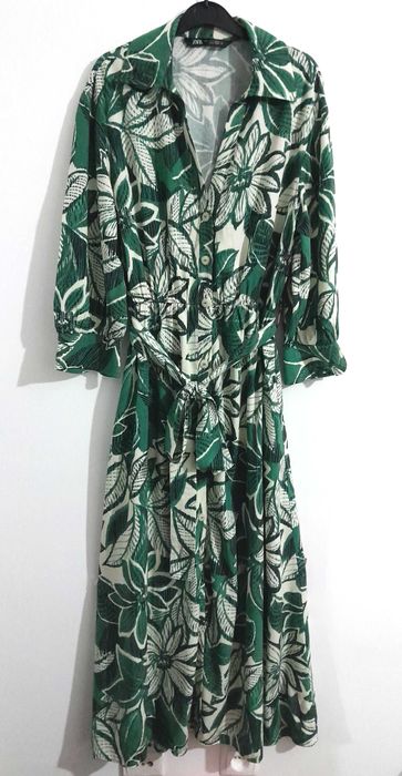 Vestido midi floral com cinto verde/branco da Zara T: M