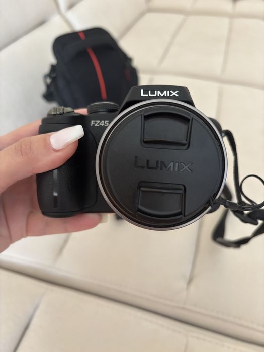Цифровий фотоапарат Panasonic DMC-FZ45