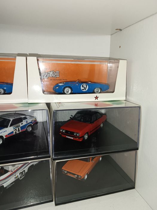 Miniaturas de Coleção Premium 1/43 e 1/18